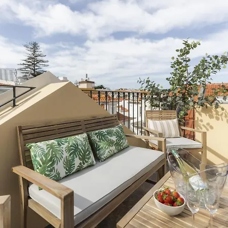 Petit Bijou By Cadenzalux * Cascaes